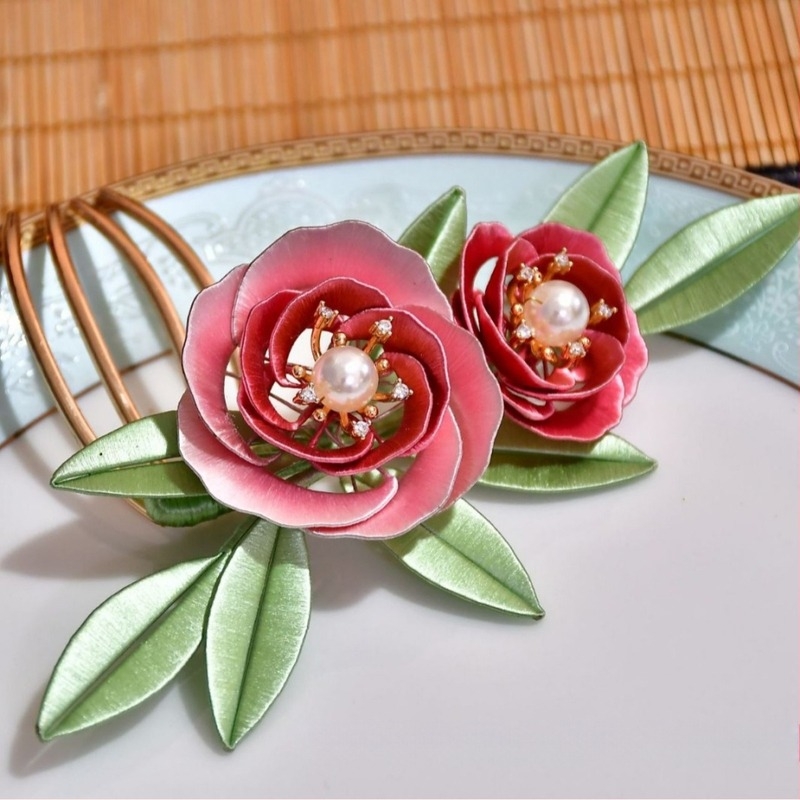 Ötvözetből készült hajcsat – kézzel készített virágdísz, ősi Han stílus, uniszex, származás: Shilong kerület, Pingdingshan, Henan, 2024 tél