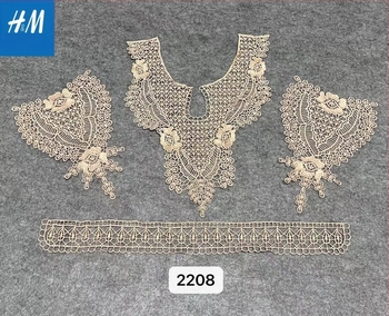 Leválasztható gallér készlet vízoldható hímzéssel hálón, virágmotívummal és illeszkedő ujjakkal — francia elegancia, sokoldalú