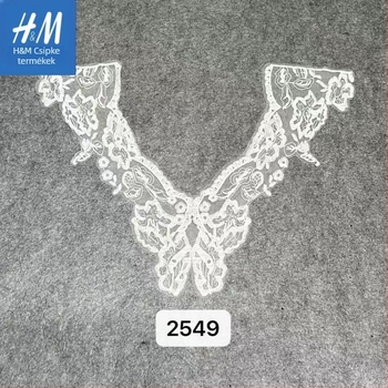 DIY gallér vízben oldódó hímzett csipkéből – lyukasztott mintázatú, ruhákhoz való sokoldalú gallér