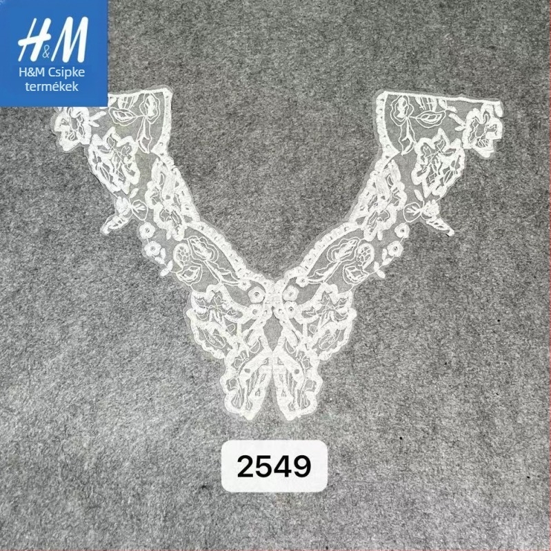 DIY gallér vízben oldódó hímzett csipkéből – lyukasztott mintázatú, ruhákhoz való sokoldalú gallér