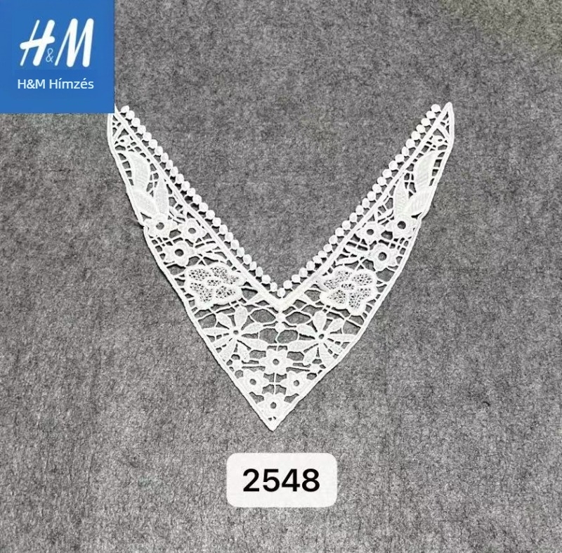 DIY gallér vízben oldódó hímzett csipkéből – lyukasztott mintázatú, ruhákhoz való sokoldalú gallér
