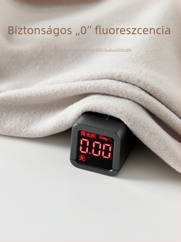 Újszülött és kisgyermekek számára hosszú ujjú overál, uniszex, poliészter 89,2% anyag, előről gombos záródás, tavasz-őszi viselet