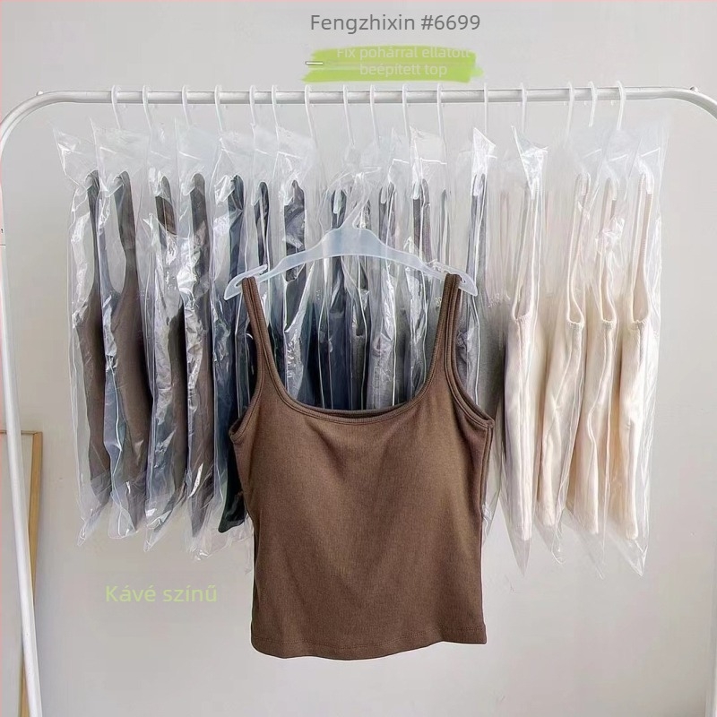 Kamisol négyszögletes galléval, beépített kosárkákkal, sling pántokkal, magas rugalmasság, pamutszivacsos bélés, rayon anyag 70–80%, súly 161–180 g/m²
