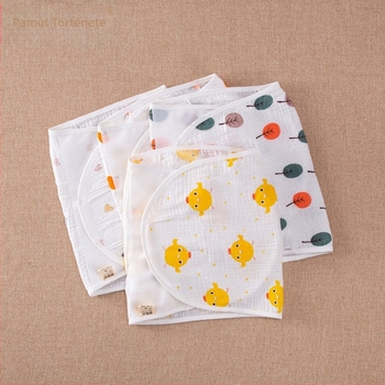 100% pamut babaölelő kendő – Cotton Fable, Cartoon mintával, nyár–tavasz–ősz időszakokra, 1–3 éveseknek