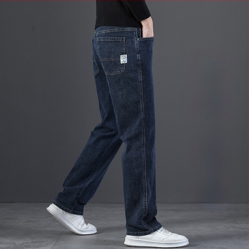 Férfi denim nadrág egyenes, lazán illeszkedő fazon, fleece-sel bélelt, pamut denim anyagból, ősz 2025