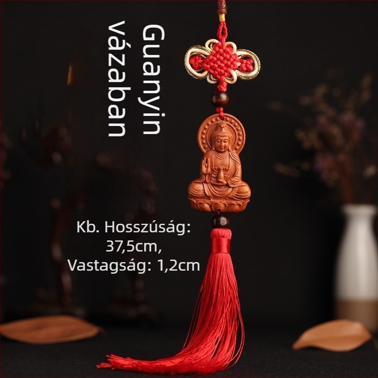 Barackfa autómedál Pixiu, Guan Gong és Guanyin motívumokkal — hagyományos kínai stílusú belső autódekoráció