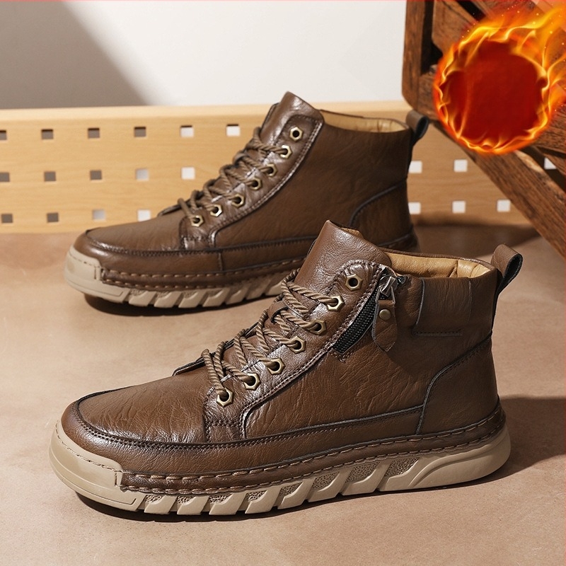 Téli munkacipő csúszásmentes talppal, meleg és kopásálló; gumi talp, PU bélés, oldalsó cipzár, kerek orr.