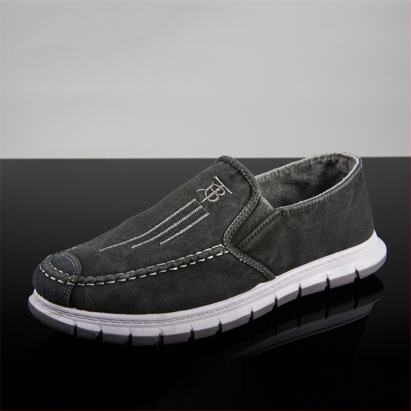 Férfi vászon slip-on sportcipő, kerek orr, alacsony felső rész, sík talp, injektált talp, textil belső