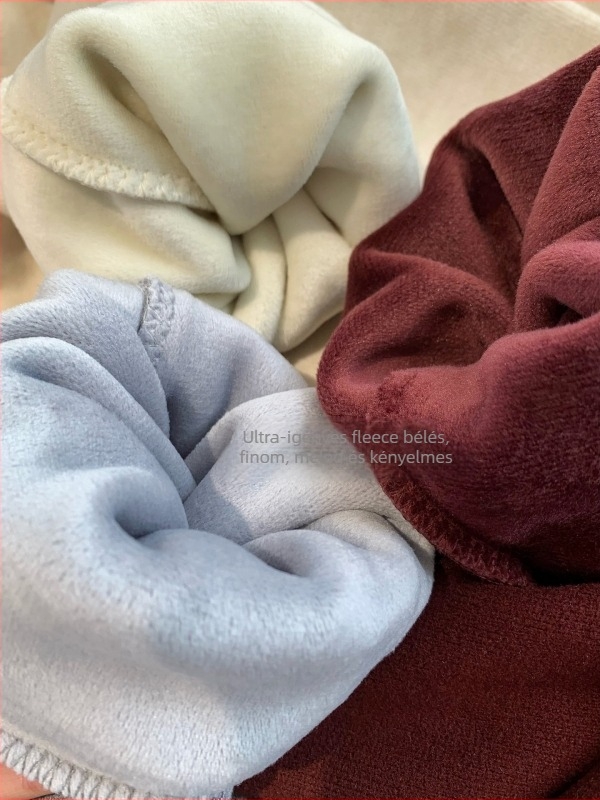 Női retro betűmintás kapucnis fleece-s pulóver – laza szabás, vastag viszkóz rost, kapucni, tél 2025