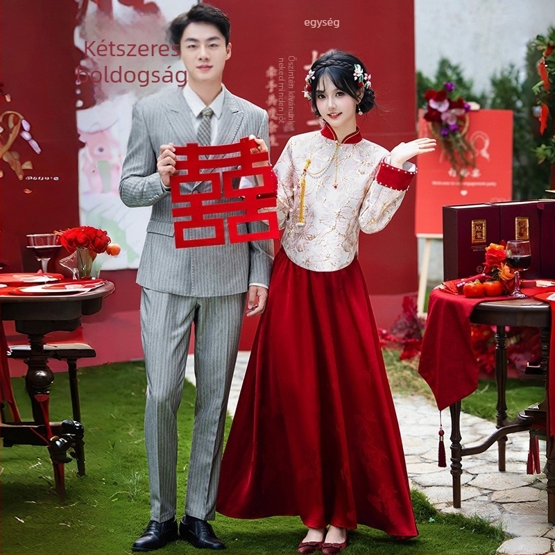 Új kínai stílusú esküvői kardigán-szett jacquár szoknyával, magas gallér, ferde nyitású csattal, nehéz brokát anyag