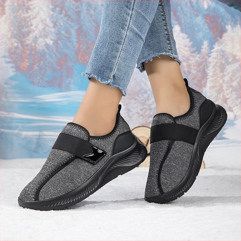 Uniszex téli cipő széles orral, PU felső, belső műszőrme bélés, EVA talp, Velcro-zár