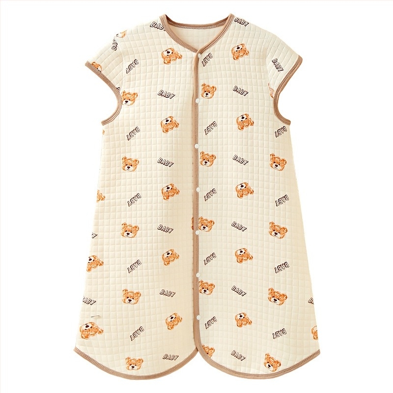 Gyermekeknek szóló quiltelt hálózsák, pamut anyag 95%+, bélés pamut 95%+, töltet poliészter-pamut, rajzfilmszerű minta, téli, tavaszi és őszi használatra