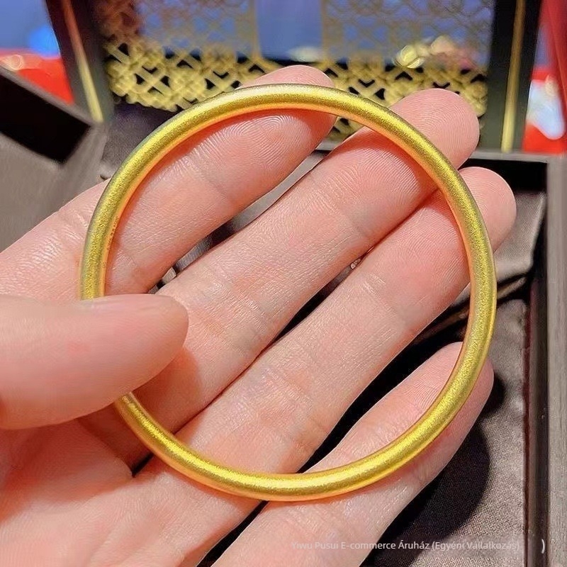 Női karkötő ősi arany stílusban — sárgaréz, elektroplatírozás, kb. 20 g, aranyszínű bevonat, nem fakul könnyen