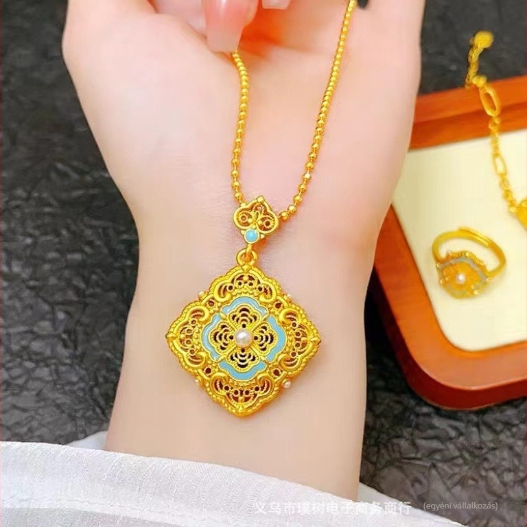 Aranyozott réz geometriai medálos nyaklánc Chopard-stílusú lánccal nőknek, súly körülbelül 20 g