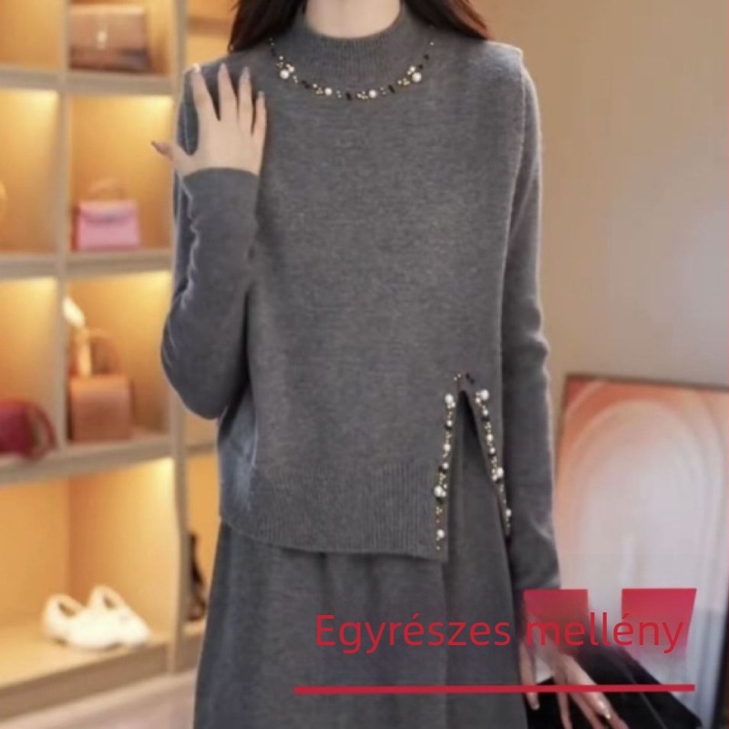 Két részes kötött ruhaszett kapucnival – középmagas gallér, hosszú ujjú