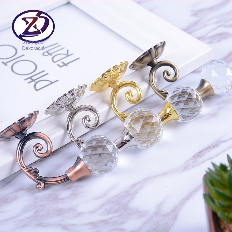 Függönyhorgok, Rattan Round Head Crystal Hook modell, Zn ötvözet anyag, világos luxus stílus, alkalmas függönyökhöz