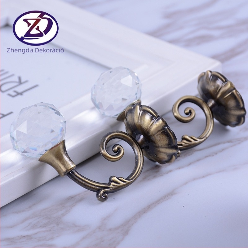 Függönyhorgok, Rattan Round Head Crystal Hook modell, Zn ötvözet anyag, világos luxus stílus, alkalmas függönyökhöz