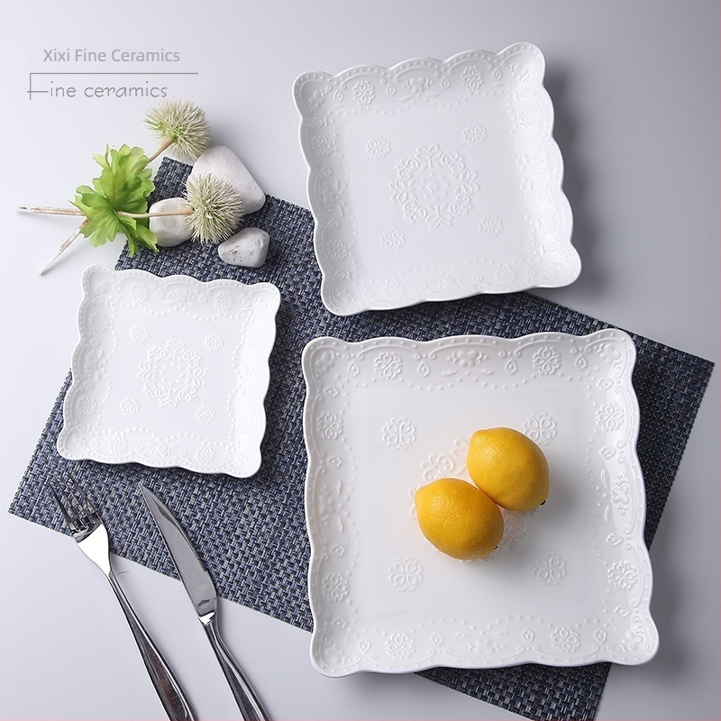 Négyzet alakú kerámia tál, európai stílusú domborított dizájn, többfunkciós gyümölcsre, tortára és steakre szolgáló tál, modern minimalist stílus