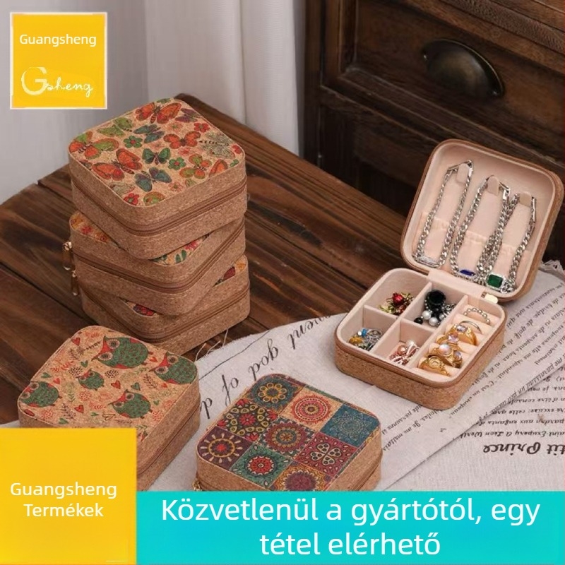 Hordozható ékszerdoboz textil bevonattal és anime mintával, karkötők, fülbevalók és nyakláncok tárolására, személyre szabás elérhető.