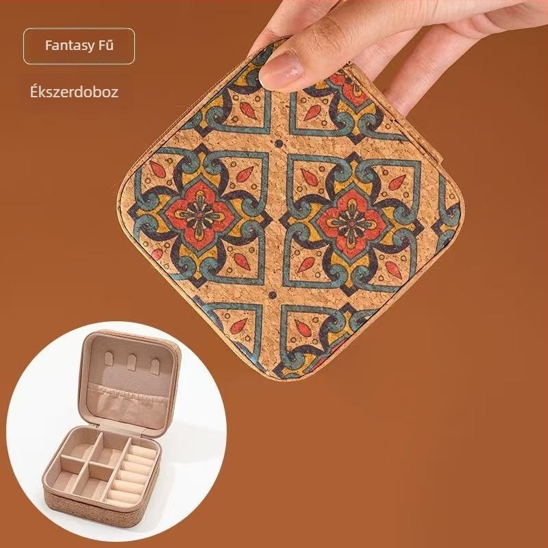 Hordozható ékszerdoboz textil bevonattal és anime mintával, karkötők, fülbevalók és nyakláncok tárolására, személyre szabás elérhető.