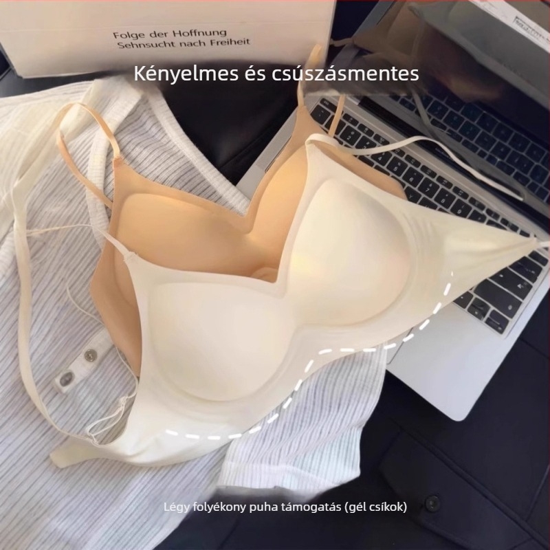 Nylonból készült seamless push-up melltartó, lélegző kényelemmel, gyűjtő hatás, rögzített dupla vállpántok, felső része vékony és alsó rész vastag, hátul három sor kapocs