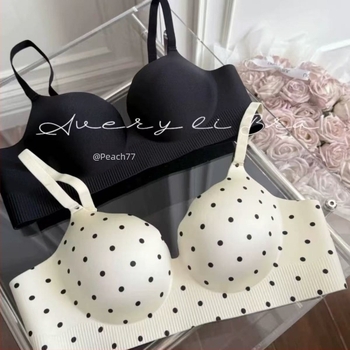 Polka Dot mintás Push-Up melltartó, varrás nélküli, 3 cm vastag párnázás, fényes felület, kis mellhez