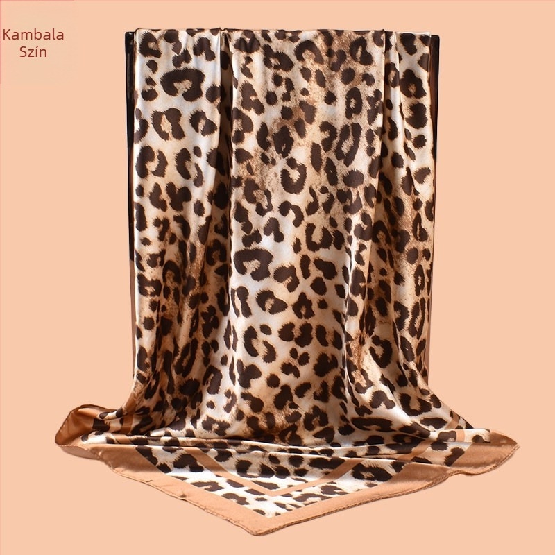 Leopard mintás sátén négyszöges kendő szegéllyel, sima szövés