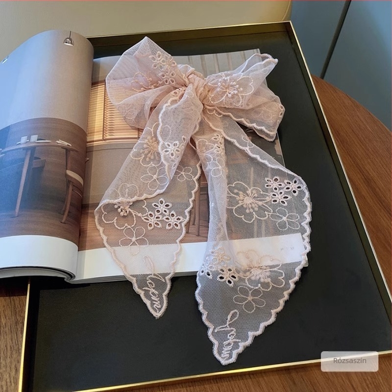 Női hosszú poliészter sál hímzéssel, warp knitting technikával, friss és édes stílusban (Spring 2025 megjelenés; warp knitting; poliészter; hímzés)