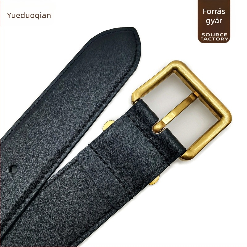 Női öv műbőrből, tűs csattal, szélesség 2–4 cm, csat anyaga: cink ötvözet, feldolgozás: lyukasztás, domborítás, galvanizálás, gyémánt motívumok.