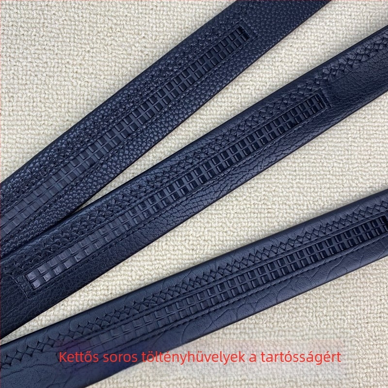 Férfi öv automata csattal, karcolásálló mikroszálas szalag felső bőrszövet mintázattal; Anyag: műbőr; Csatt anyaga: ötvözet; Záró mód: automata csatt; Szélesség: 2-4 cm