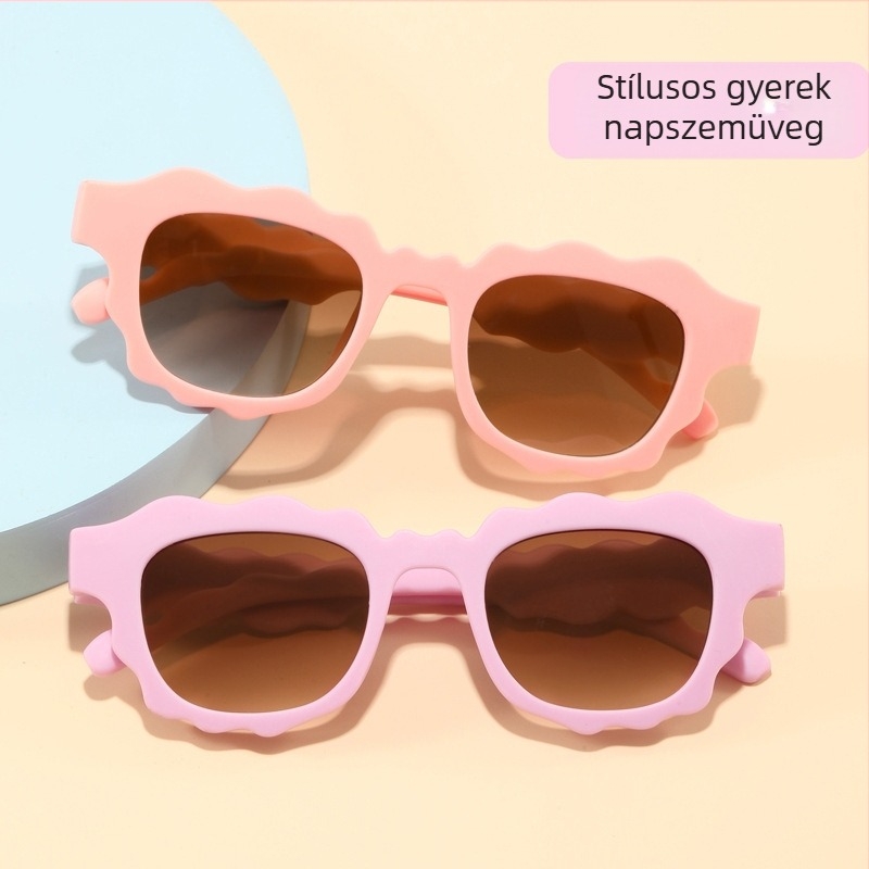 Gyerek napszemüveg hullámos élű kerettel, UV400 védelem, teljes keret, keret anyaga PC, nem polarizált