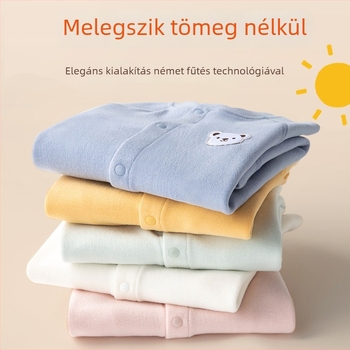 Újszülött babáknak készült overál, hosszú ujjú, kapucni nélküli, zárás egy sor gombbal, viszkóz 30%, vastag anyag, téli viselet