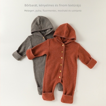 Kapucnis baba overál - uniszex, hosszú ujjú; 1–3 éveseknek; fő anyag: 78% akril, 19,5% nylon, 2,5% spandex