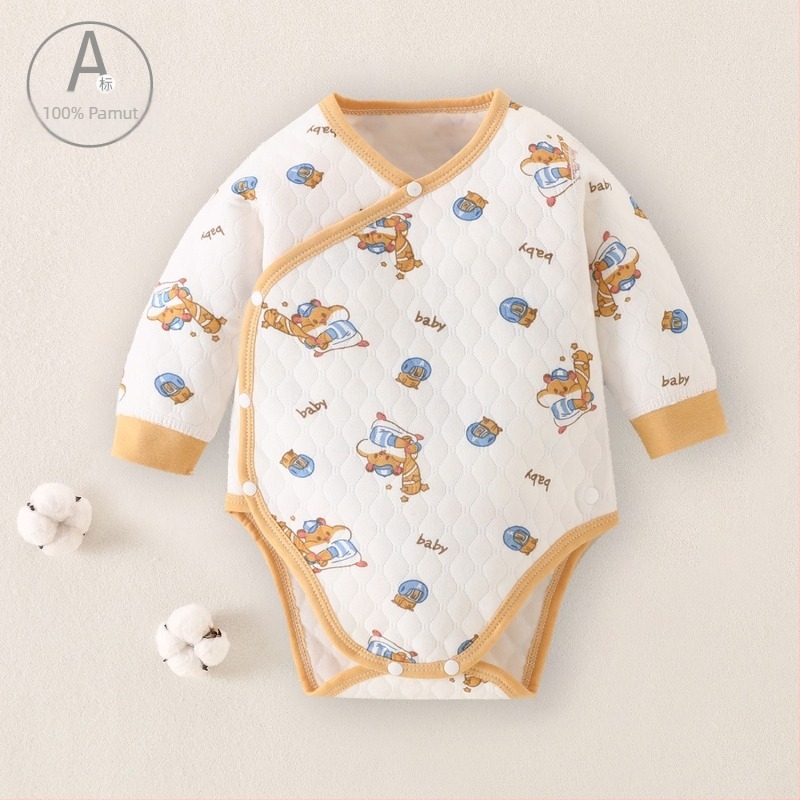 Csecsemő rugdalózó téli pamutból, hosszú ujjú, kapucni nélküli, elől gombos zárás