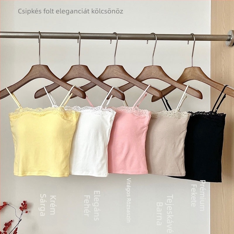 Csipkés camisole viszkóz anyagból, fő összetevő 90–95%, pántok sling-stílusú
