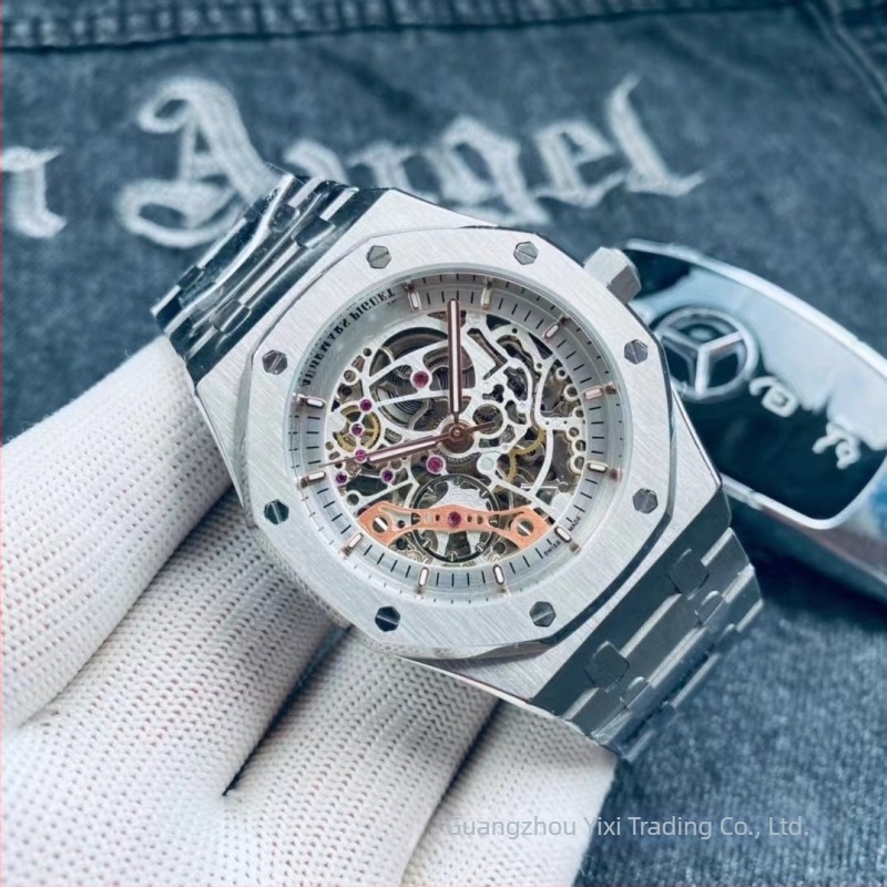 Férfi skeletált mechanikus karóra, 41 mm tárcsával, világító mutatók, 10 m vízállóság, tok tungsten acélból, európai/amerikai stílus