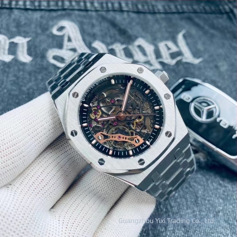 Férfi skeletált mechanikus karóra, 41 mm tárcsával, világító mutatók, 10 m vízállóság, tok tungsten acélból, európai/amerikai stílus