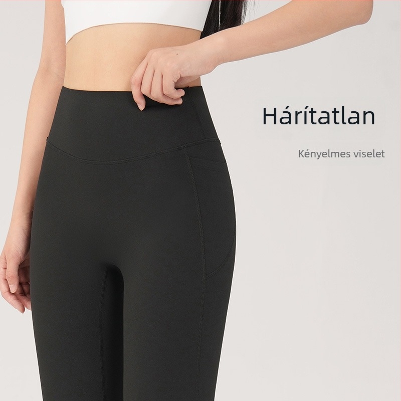 Női jóga nadrág, magas derék, rövid fazon, szorosan illeszkedő, légáteresztő nylon-spandex anyag (80% nylon, 20% spandex).