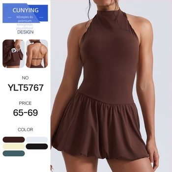 Sportos ruha beépített melltartóbetéttel, 80% nylon keverék, gyorsan száradó, edzésre (2025 ősz)