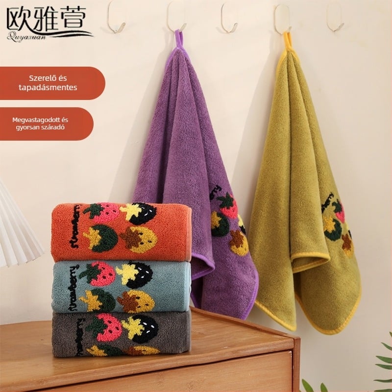 Ou Yaxuan korall fleece warp-kötött arctörlő kendő, szamóca hímzéssel, puha és nedvszívó; súly 80–100 g; hímzés és hajtás; testreszabható.