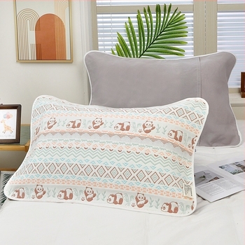 Pamut párnahuzat csíkos mintával, testreszabható feldolgozás, modern és letisztult stílus