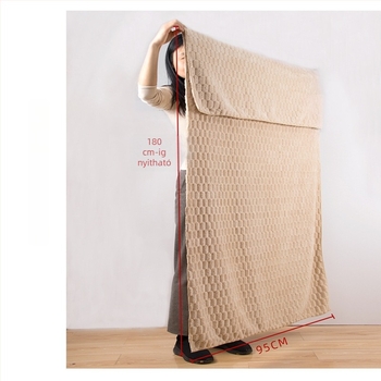 Fürdő- és strandtörölköző, szuperfin rostokból, jacquard szövésű, 120D, tömege 500 g fölött