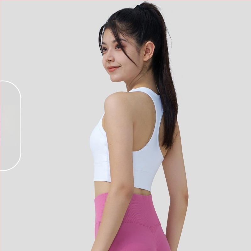 Jóga sportmelltartó 3/4-es kosárral és közepesen formázott kosárral, rögzített dupla vállpántok, nylon alapanyag spandex béléssel