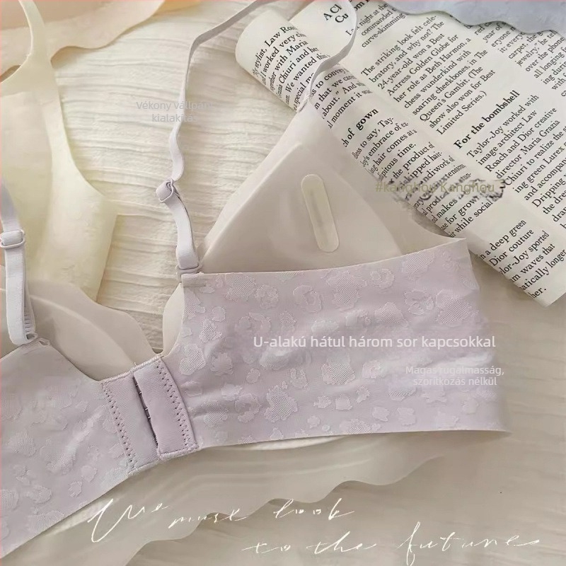 Francia stílusú varrás nélküli melltartó, 3/4 kosár, formázott kosár: felső rész vékony, alsó rész vastag, hátul három sor kapocs, fixált kettős vállpánt