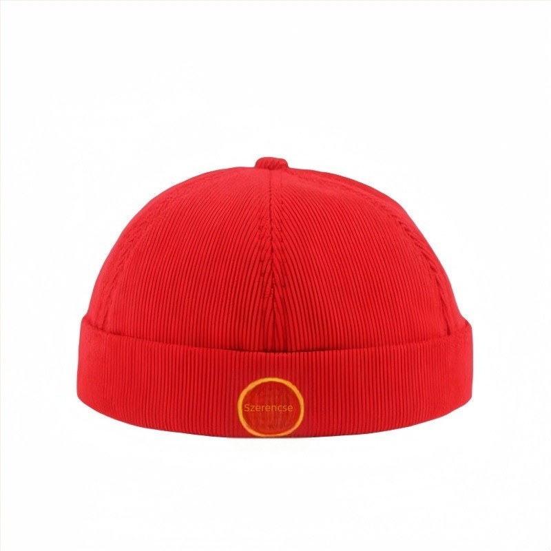 Piros első születésnapi sapka babáknak, corduroy beret négy évszakra, retro stílus