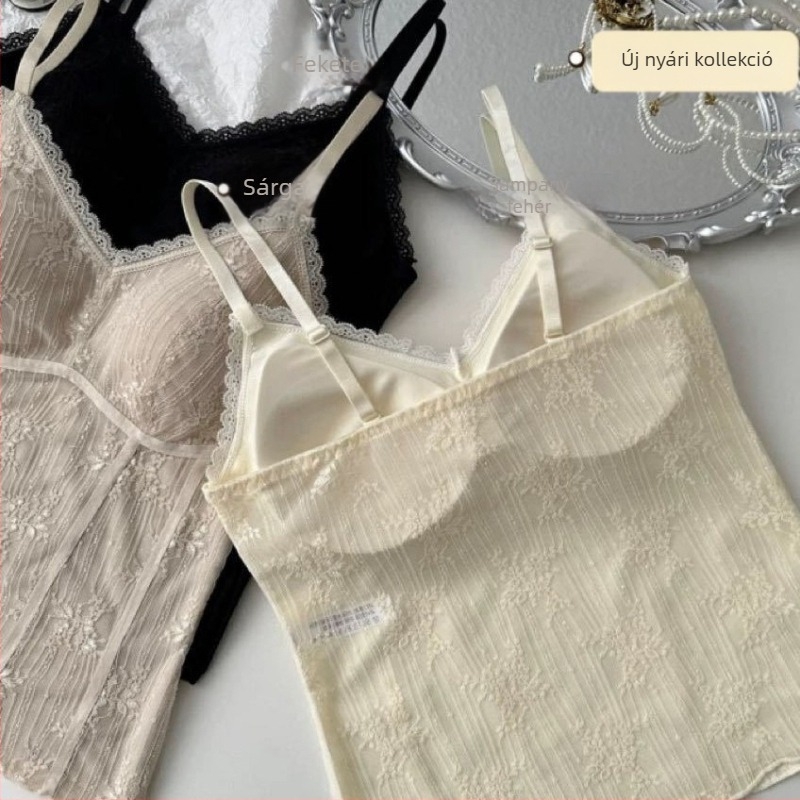 Csipkés camisole nylon anyaggal, beépített melltámaszokkal, V-nyakú, vest-stílusú felső
