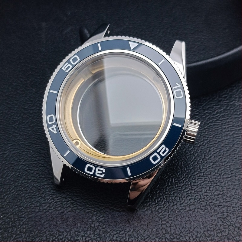 Óra módosítás: Seamaster-stílusú rozsdamentes acél tokkal az 8215 mechanikus mozgáshoz, lug szélesség 20 mm