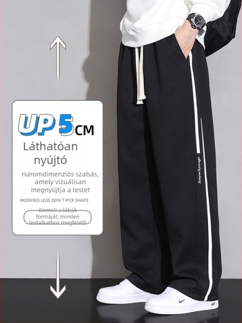 Férfi sportos nadrág fleece béléssel, lazán szabott egyenes szár, középtáji derék kötőzsinórral, 100% poliészter, csíkos mintázat