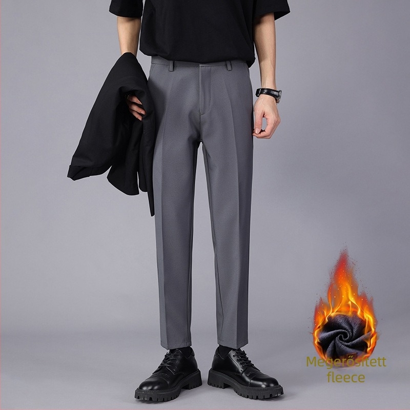 Fleece-béléssel ellátott férfi nadrág, egyenes szabás, középmagas derék, cipzár, poliészter-elasztán keverék