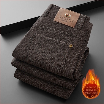 Férfiaknak szóló egyenes szabású casual nadrág gyapjú–gyapot keverékből, fleece béléssel, középmagas derék övvel, cipzáras záródás, mikro-elasztikus anyag